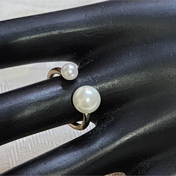 Vintage 80's Two Pearls Open Ring Gold Plated Faux Pearls Size 5.5 - Picture 9 of 12